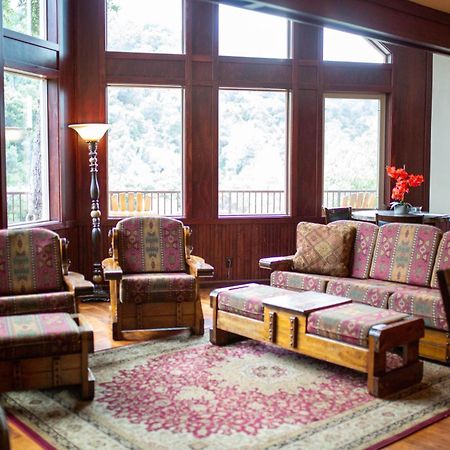 Riverfront Property With Waterfalls Near Yosemite And Bass Lake Oakhurst Eksteriør bilde
