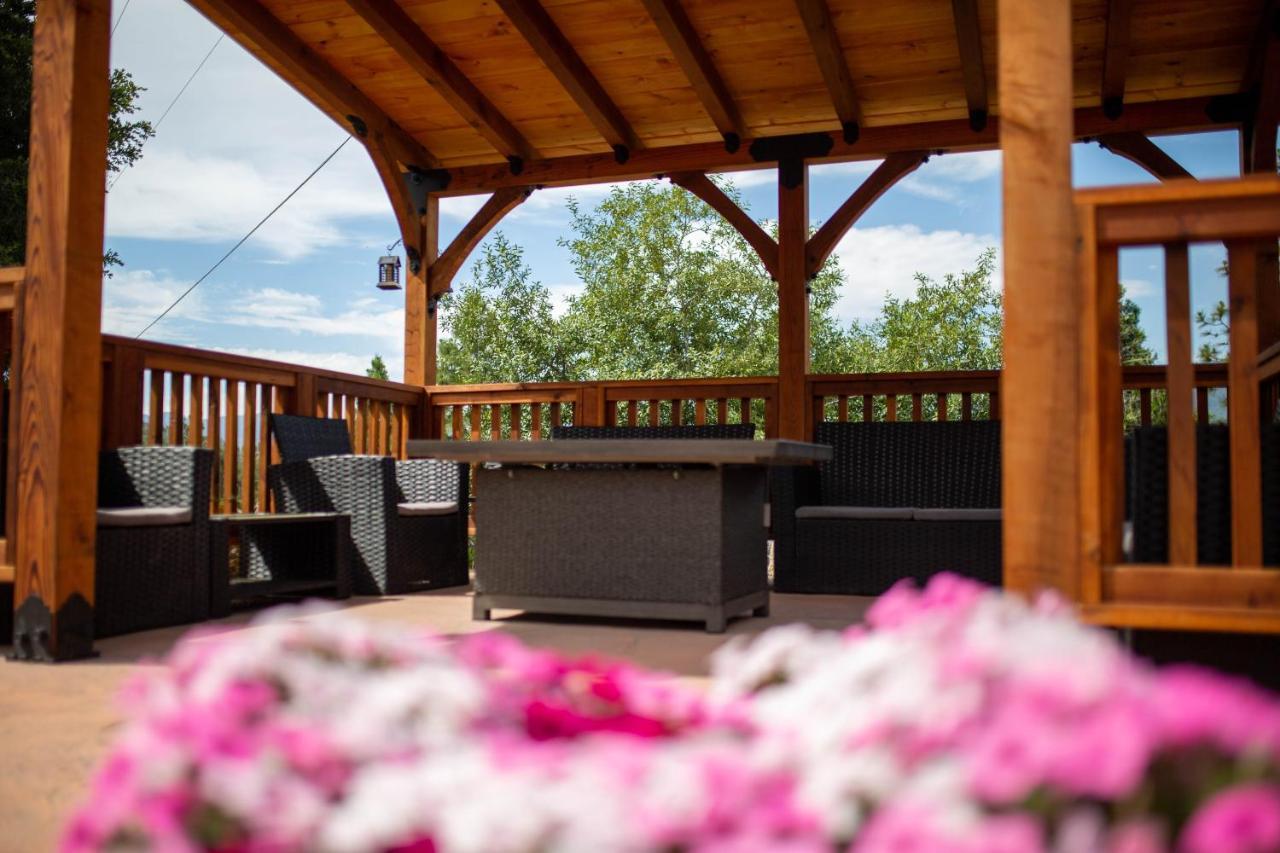 Riverfront Property With Waterfalls Near Yosemite And Bass Lake Oakhurst Eksteriør bilde